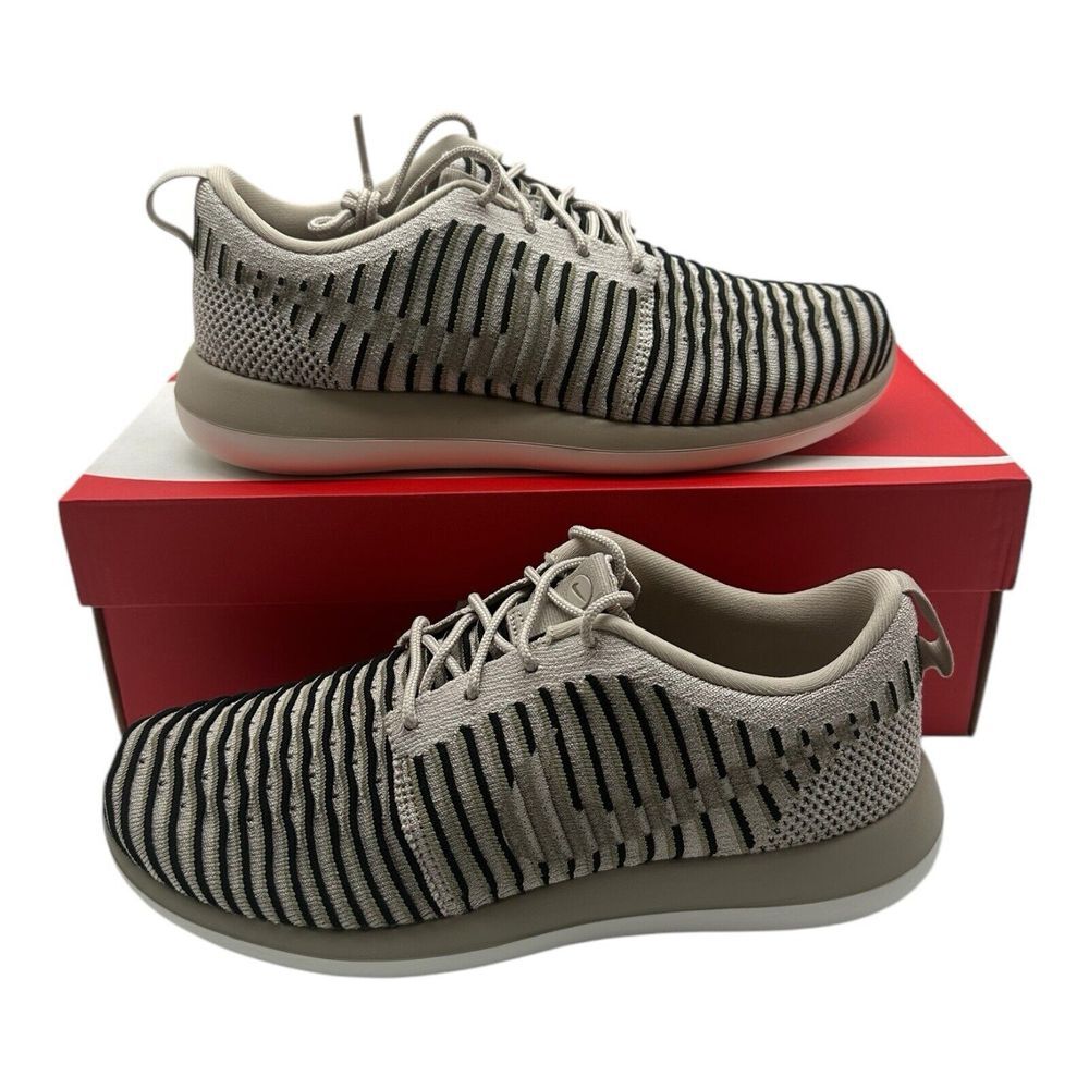 Nike Roshe Two Flyknit Running Shoes Womens 8 Natural Olive Black 844929-200